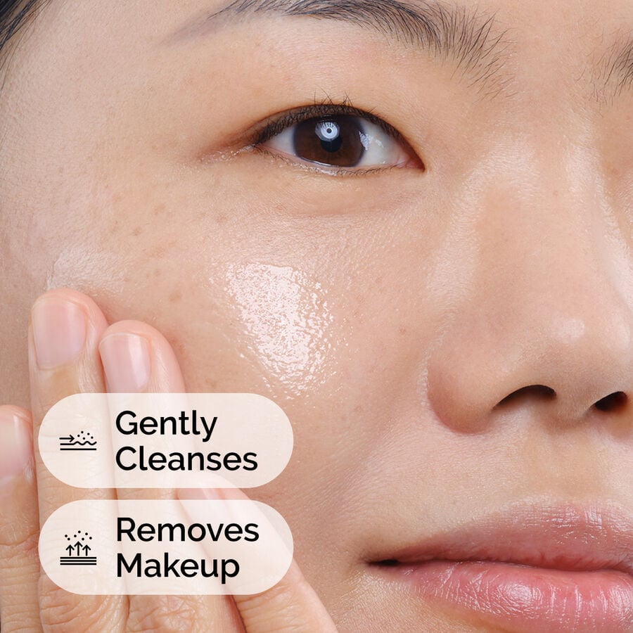 squalane-cleanser-n0 ord-squalane-cleanser-model-application-with-benefits.jpg